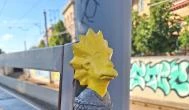 Kolodko: Lisa Simpson miniszobor Budapest - Külső kép