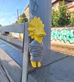 Kolodko: Lisa Simpson miniszobor