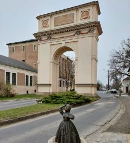 Kolodko: Mária Terézia miniszobor