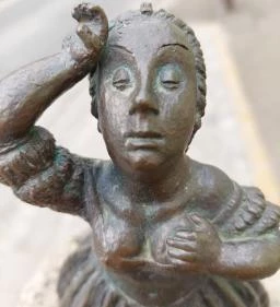 Kolodko: Mária Terézia miniszobor