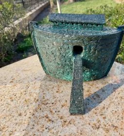 Kolodko: Noé bárkája miniszobor