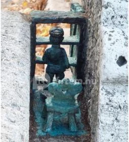 Kolodko: Az oroszok már a spájzban vannak miniszobor