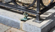 Kolodko: Pénzseprő miniszobor, Budapest
