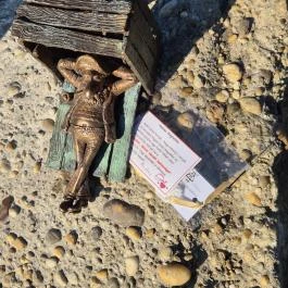 Kolodko: Piszkos Fred miniszobor Budapest - Külső kép