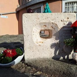 Kolodko: Pumukli miniszobor, Esztergom Esztergom - Egyéb