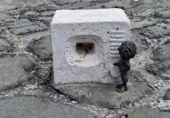 Kolodko: Pumukli miniszobor, Esztergom Esztergom