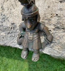 Kolodko: In vino veritas miniszobor