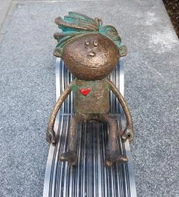 Kolodko: Skála Kópé miniszobor