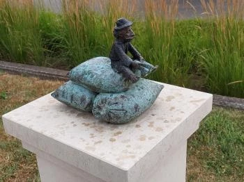 Kolodko: Sókereskedő miniszobor Nyírbátor