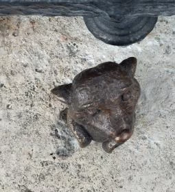 Kolodko: Szurikáta miniszobor