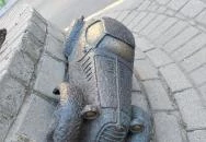 Kolodko: A tizennégy karátos autó miniszobor Budapest