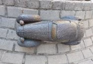 Kolodko: A tizennégy karátos autó miniszobor Budapest