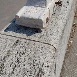 Kolodko: Trabant miniszobor Budapest - Külső kép