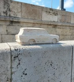 Kolodko: Trabant miniszobor