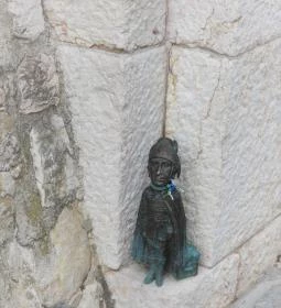 Kolodko: a Vár őrzője miniszobor