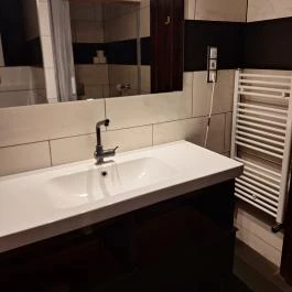 Komló és Tehén Budaörs - Mosdó