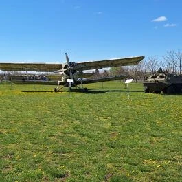 Komo-Sky 51 bázis Dunavarsány - Külső kép
