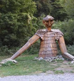 Kőmorzsoló óriás