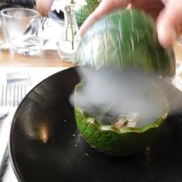 KönyvBár & Restaurant Budapest - Étel/ital