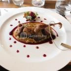 KönyvBár & Restaurant Budapest - Étel/ital