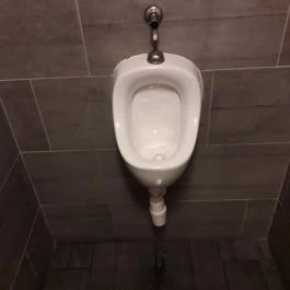 KönyvBár & Restaurant Budapest - Mosdó