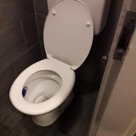 KönyvBár & Restaurant Budapest - Mosdó