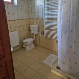 Kopácsi Füves Porta, Csempeszkopács - Fürdőszoba