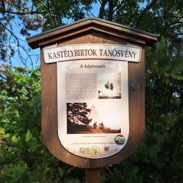 Kőpiramis Iszkaszentgyörgy - Egyéb