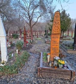 Kopjafás temető-csónakos fejfás temető