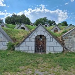 Kőporosi pincesor Hercegkút - Külső kép