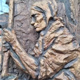 Köpülő asszony a bábok ölelésében Békéscsaba - Egyéb