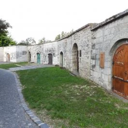 Körpince, Etyek - Külső kép