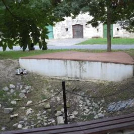 Körpince, Etyek - Külső kép