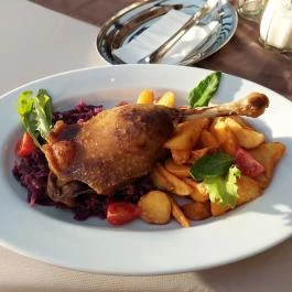 Korzó Étterem Eger - Étel/ital