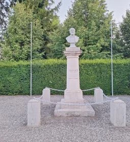 Kossuth Lajos mellszobor