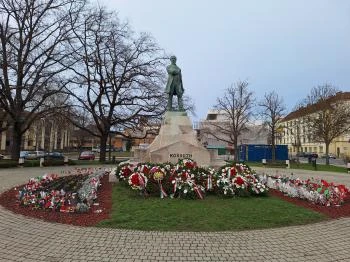 Kossuth Lajos szobra Békéscsaba