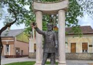 Kossuth-szobor Fehérgyarmat