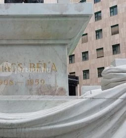 Kovács Béla emlékmű