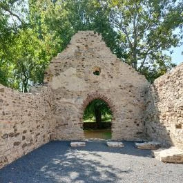 Kövesdi templomrom, Aszófő - Belső