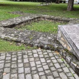 Középkori templomrom Bicske - Külső kép