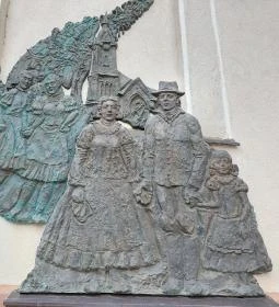 Közösség összetartozása dombormű