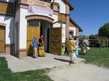 Krisna-völgy Indiai Kulturális Központ & Biofarm Somogyvámos