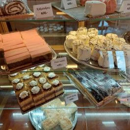 Kristály Étterem & Pizzéria, Dég - Étel/ital