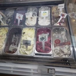 Krisztina Cukrászda, Vértessomló - Étel/ital