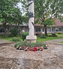 6. legjobb látnivaló: Kun-emlékmű