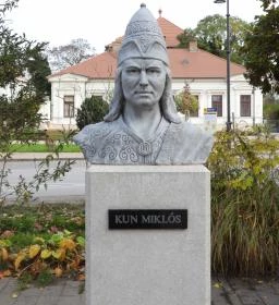 Kun Miklós