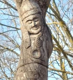 Kun Világfa és kopjafák