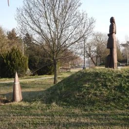 Kunbaba, Kunadacs - Külső kép