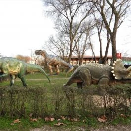 Kunhegyesi Dínó Park Kunhegyes - Külső kép