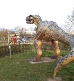 Kunhegyesi Dínó Park